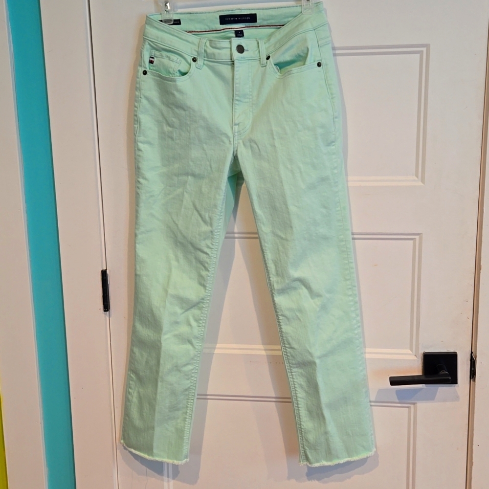 Tommy Hilfiger Tribeca straight ankle raw Hem jeans size 4 Summer Color